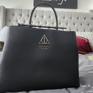 Harry Potter Deathly Hallows Black Purse
